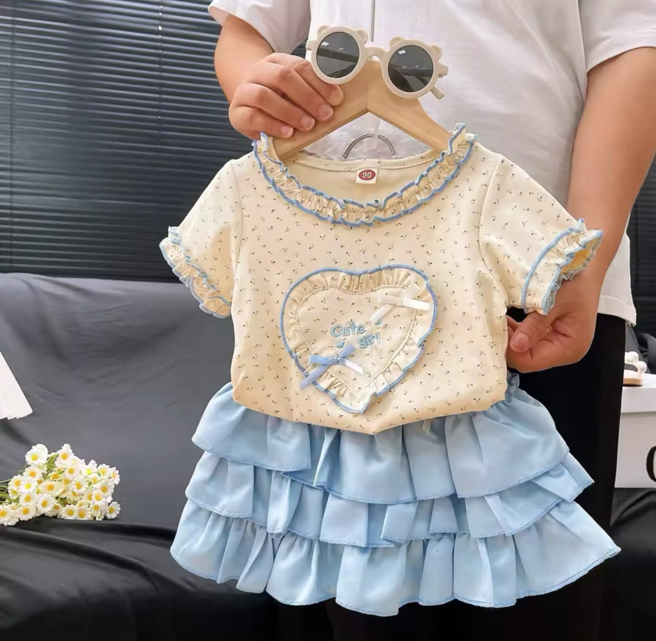 Floral Top W Puffy Skirt