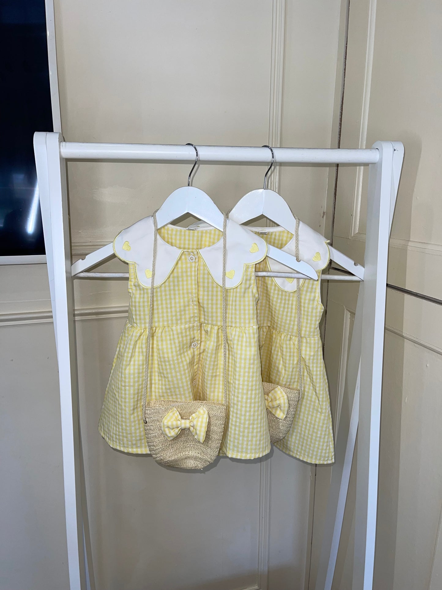 Summer Yellow Dress Embroidered Flip Collar with Matching Bag